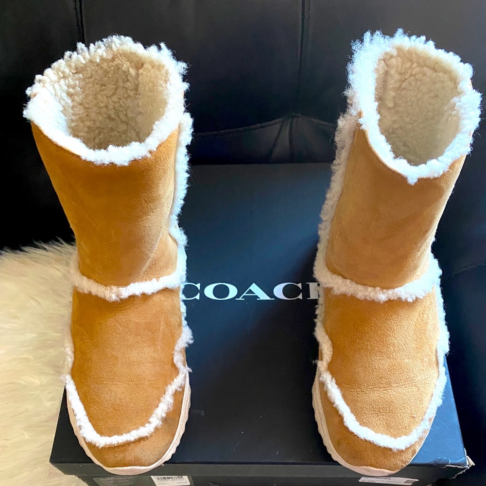 Coach women’s winter Portia camel boots
